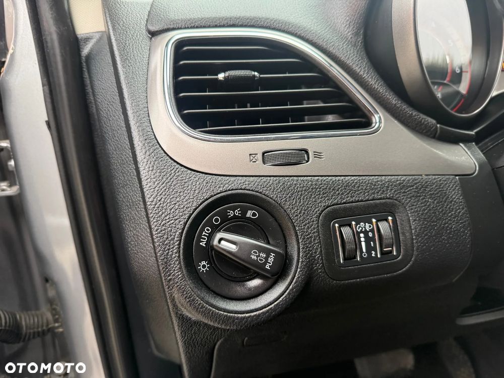 Fiat Freemont 2.0 Multijet 16V DPF Automatik Allrad Cross - 13