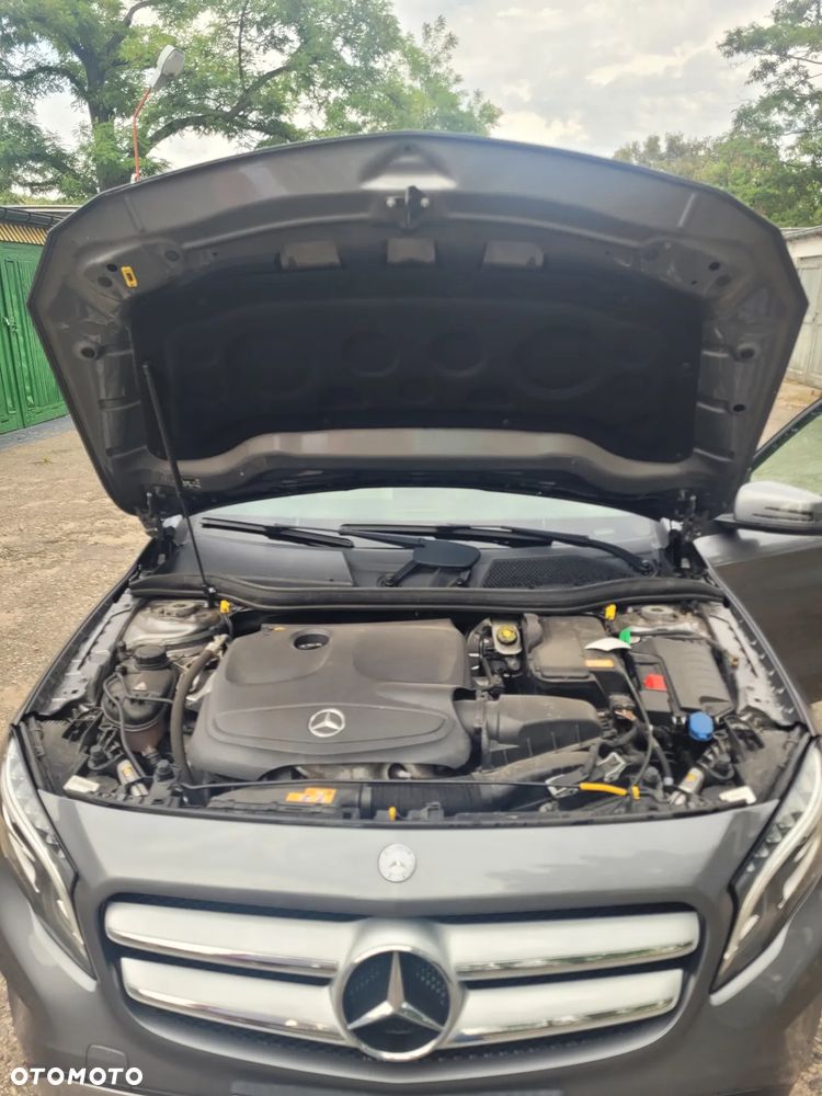 Mercedes-Benz GLA 250 4-Matic - 9