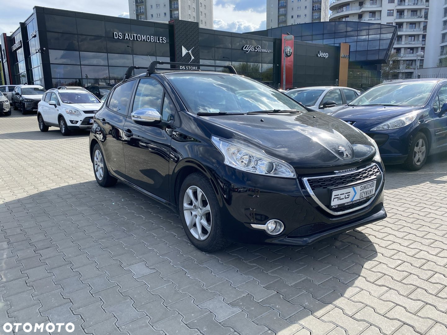 Peugeot 208 1.2 PureTech Allure - 4