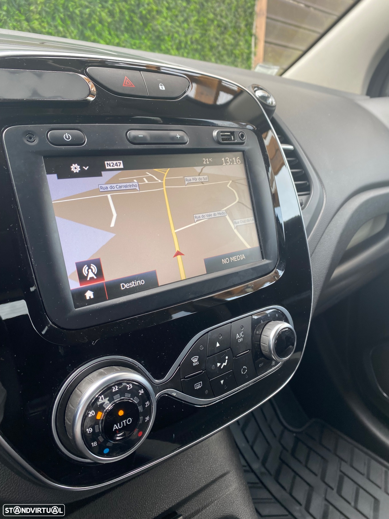 Renault Captur 1.0 TCe Exclusive - 32
