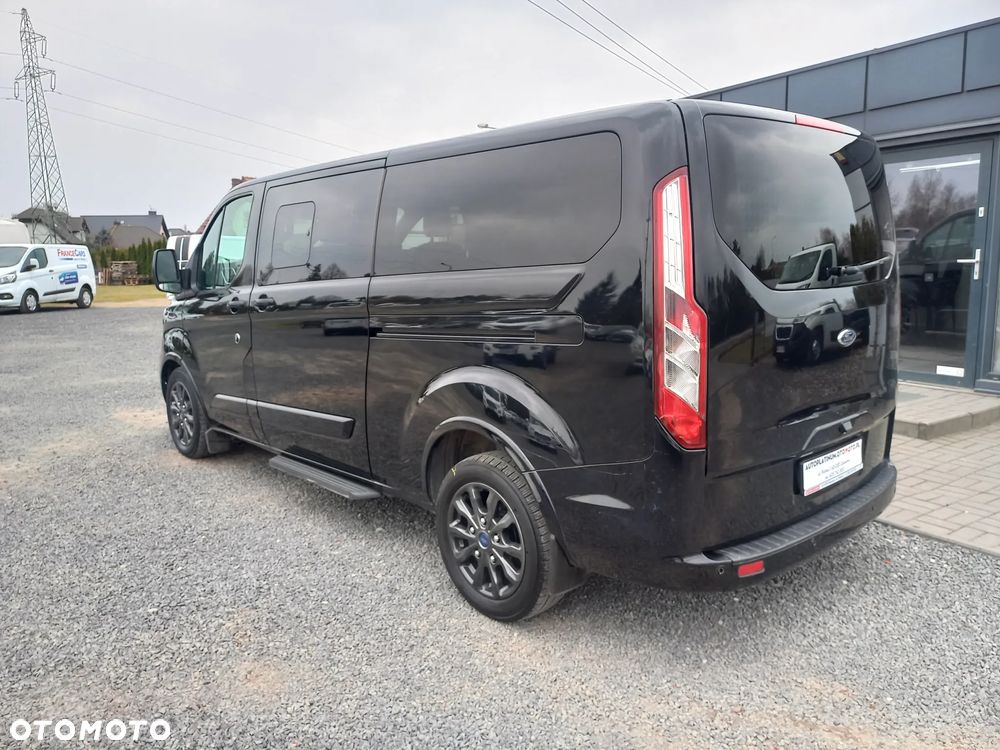 Ford Tourneo Custom - 4