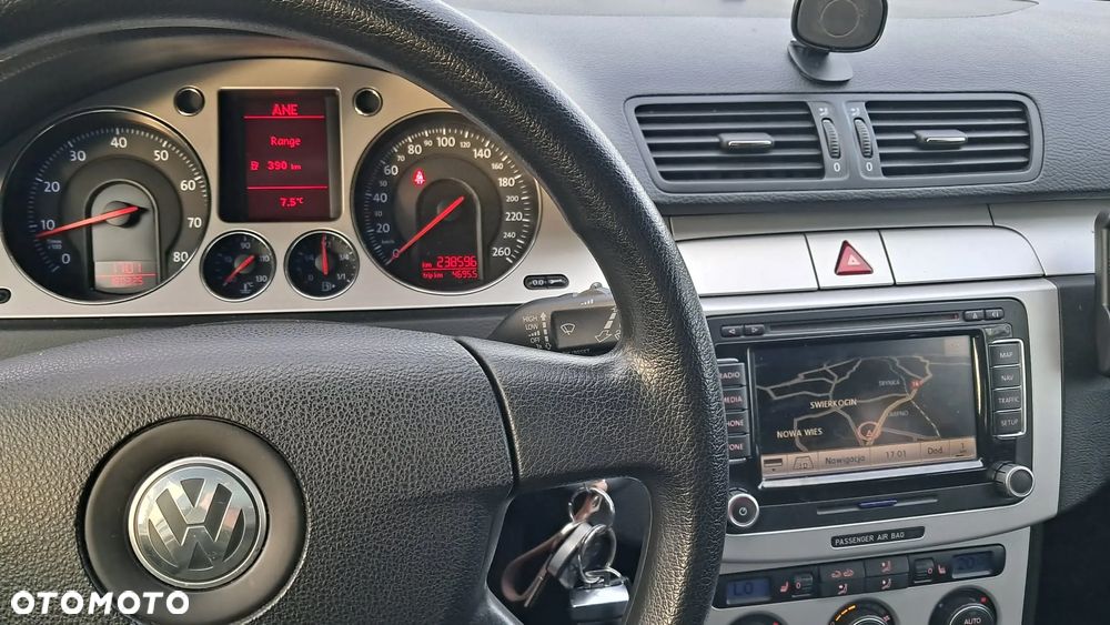 Volkswagen Passat 1.8 TSI Individual - 8