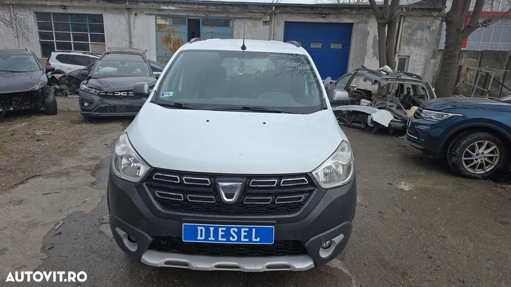 Dacia Lodgy 1.5 Blue dCi Stepway - 2