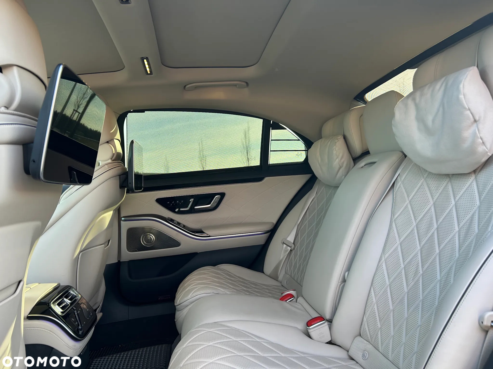 Mercedes-Benz Klasa S 400 d 4-Matic L 9G-TRONIC - 29