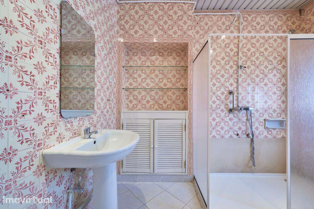 Quarto - localizado em Marquês de Pombal Lisbon - Grande imagem: 2/52