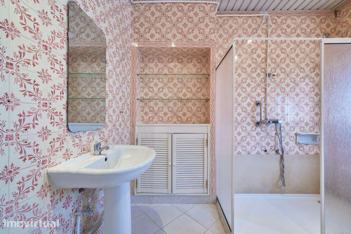 Quarto - localizado em Marquês de Pombal Lisbon - Grande imagem: 5/52