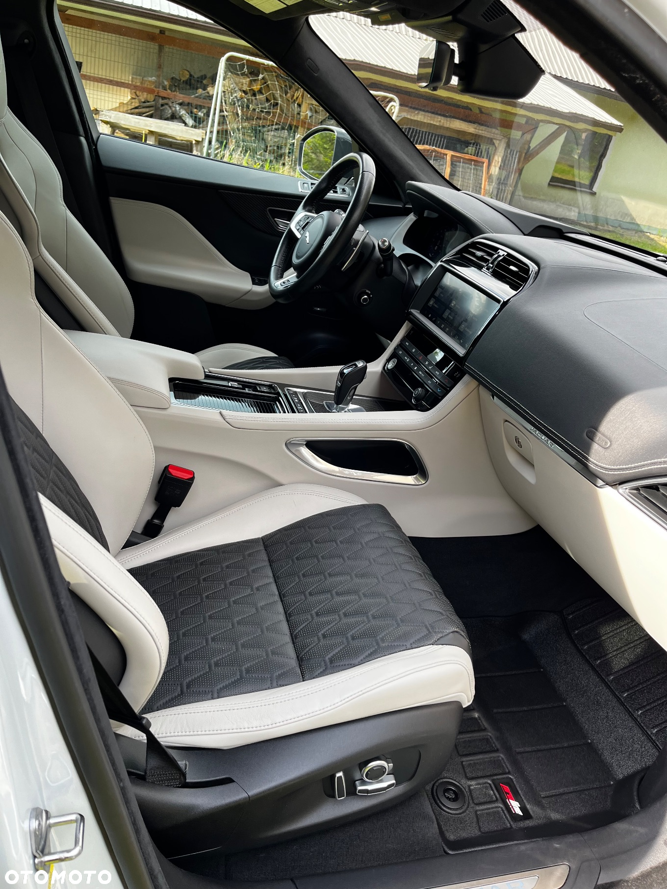 Jaguar F-Pace 5.0 V8 P550 AWD SVR Edition 1988 - 11