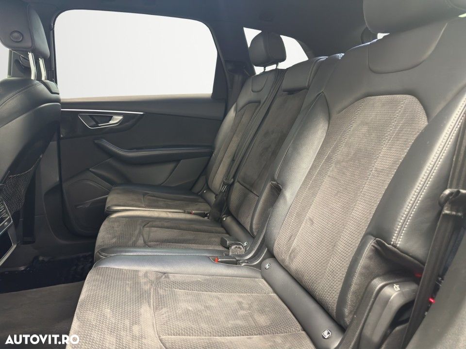 Audi Q7 - 13