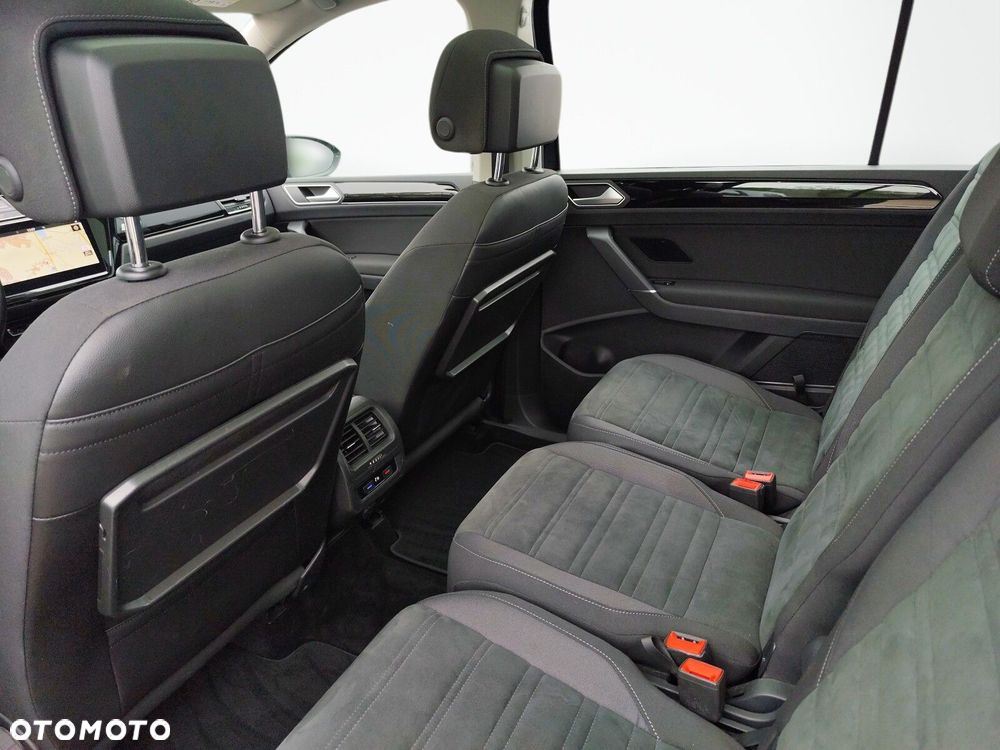 Volkswagen Touran - 13