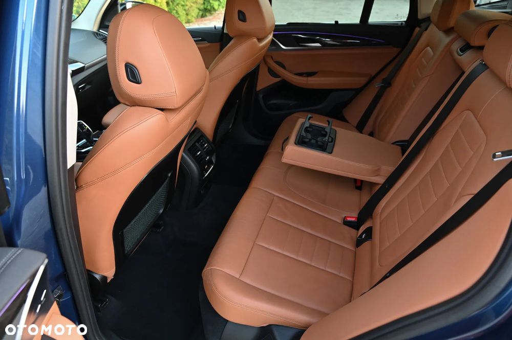 BMW X3 xDrive25d Luxury Line - 27