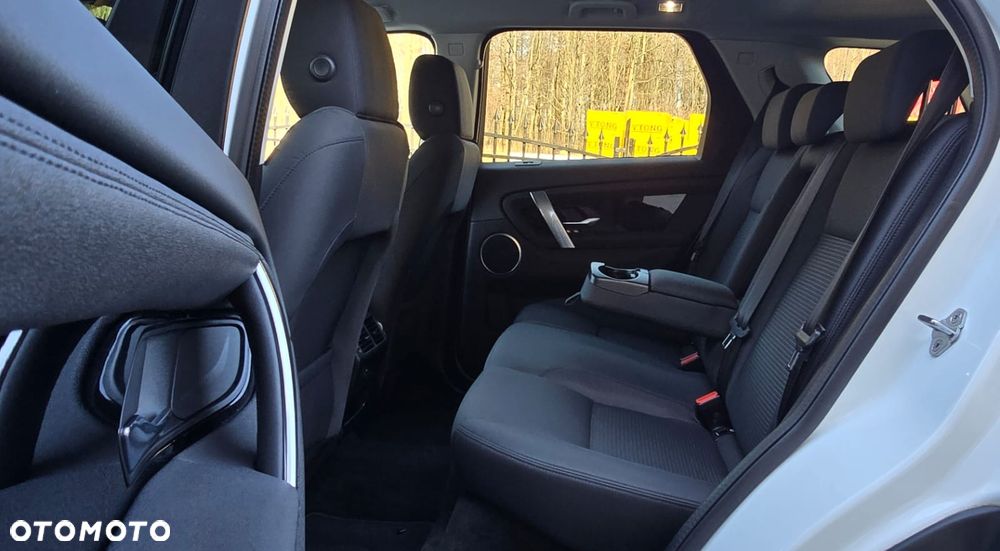 Land Rover Discovery Sport 2.0 D180 R-Dynamic SE - 14