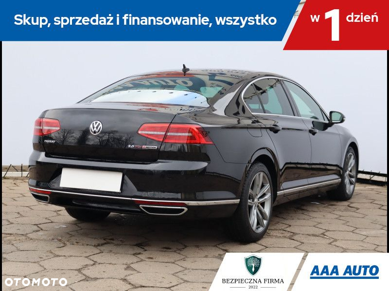 Volkswagen Passat - 6