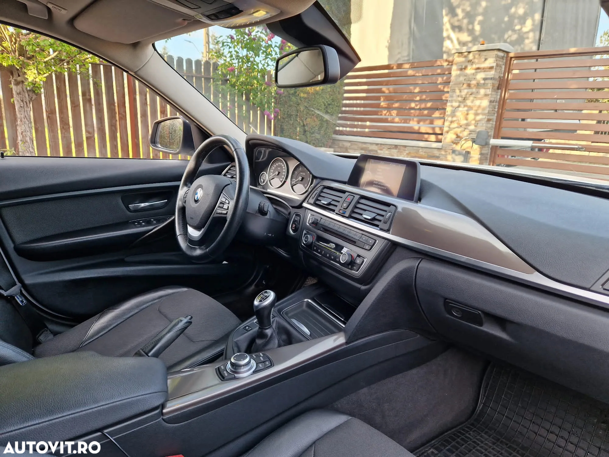 BMW Seria 3 316d - 16