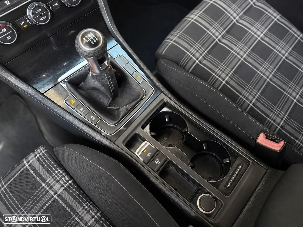 VW Golf 2.0 TDI GTD - 20