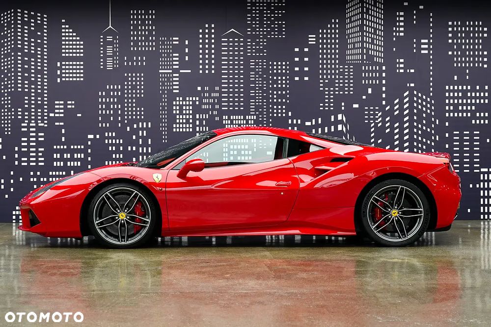 Ferrari 488 - 10