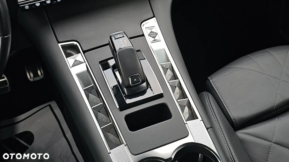 DS Automobiles DS 7 Crossback 1.6 PureTech Grand Chic - 30