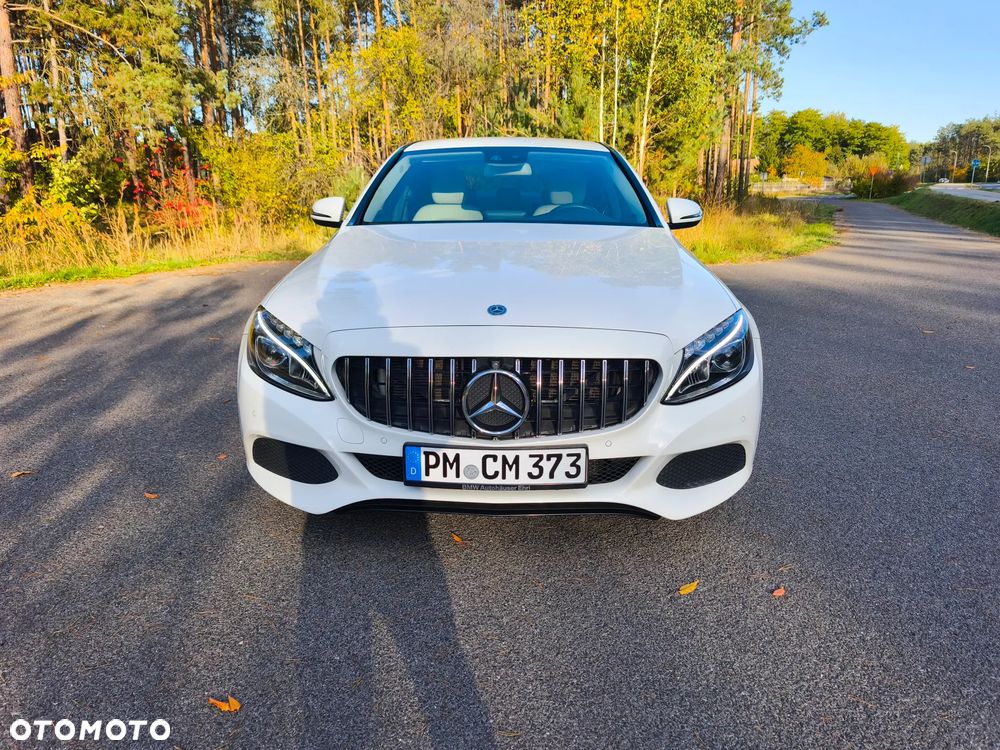 Mercedes-Benz Klasa C 300 9G-TRONIC Avantgarde - 13