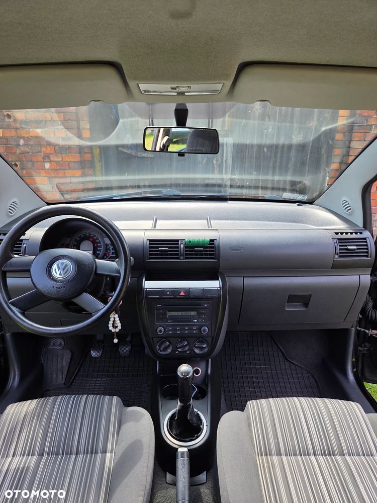 Volkswagen Fox 1.4 - 12