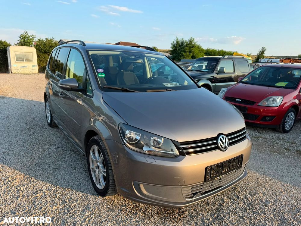 Volkswagen Touran - 2