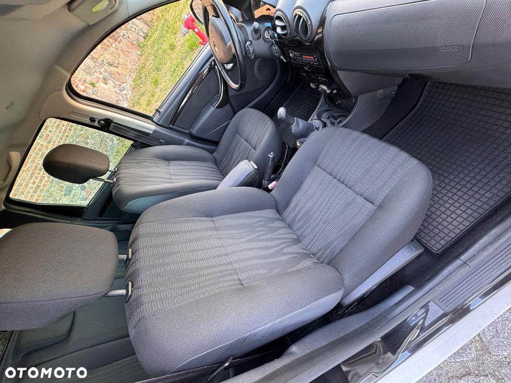 Dacia Duster 1.6 16V 4x2 Laureate - 13
