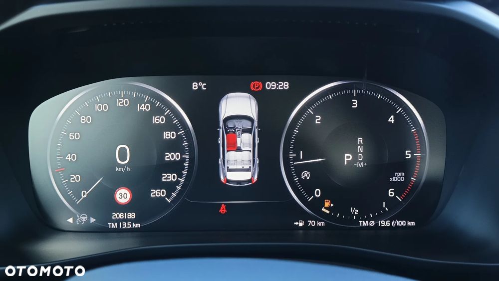 Volvo XC 40 D3 SCR Momentum - 19