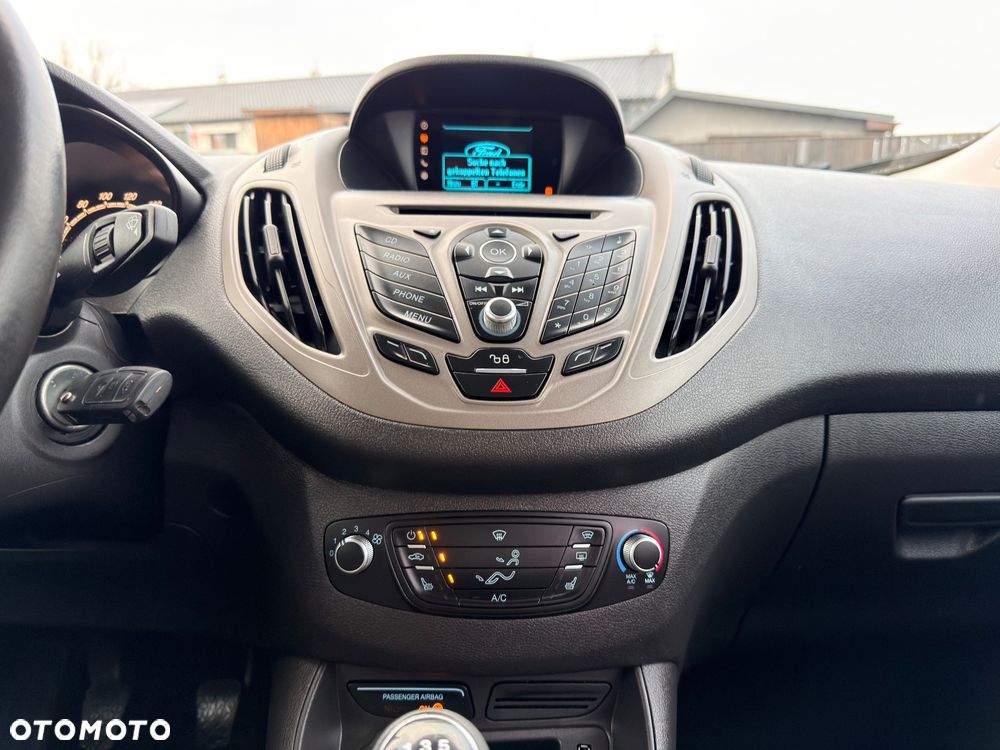 Ford Tourneo Courier 1.0 EcoBoost Titanium - 31