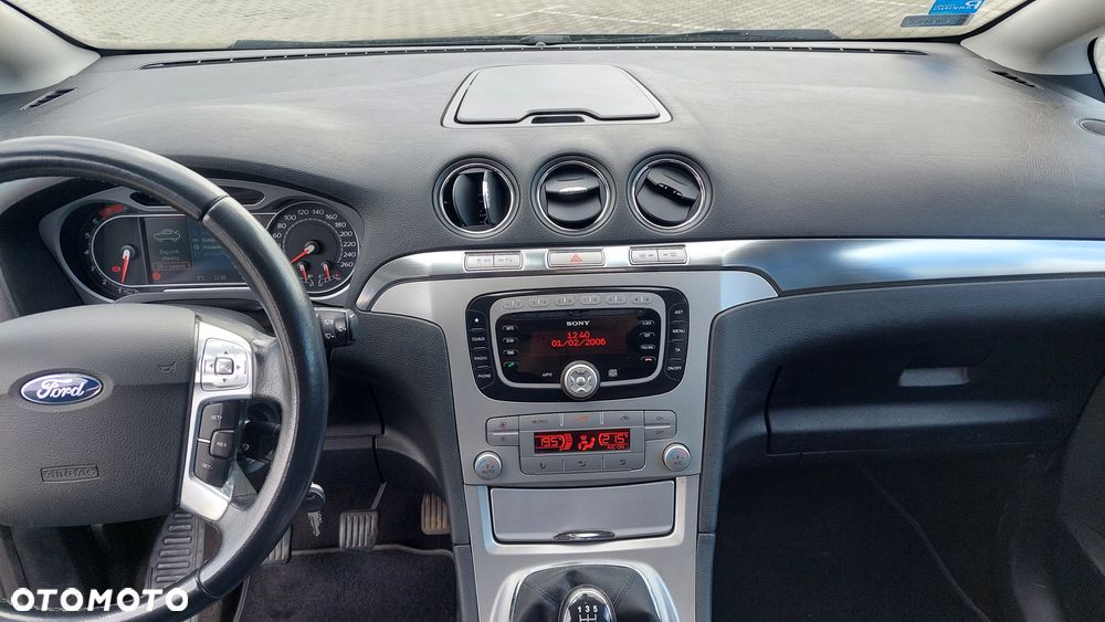 Ford S-Max 2.0 Titanium - 23