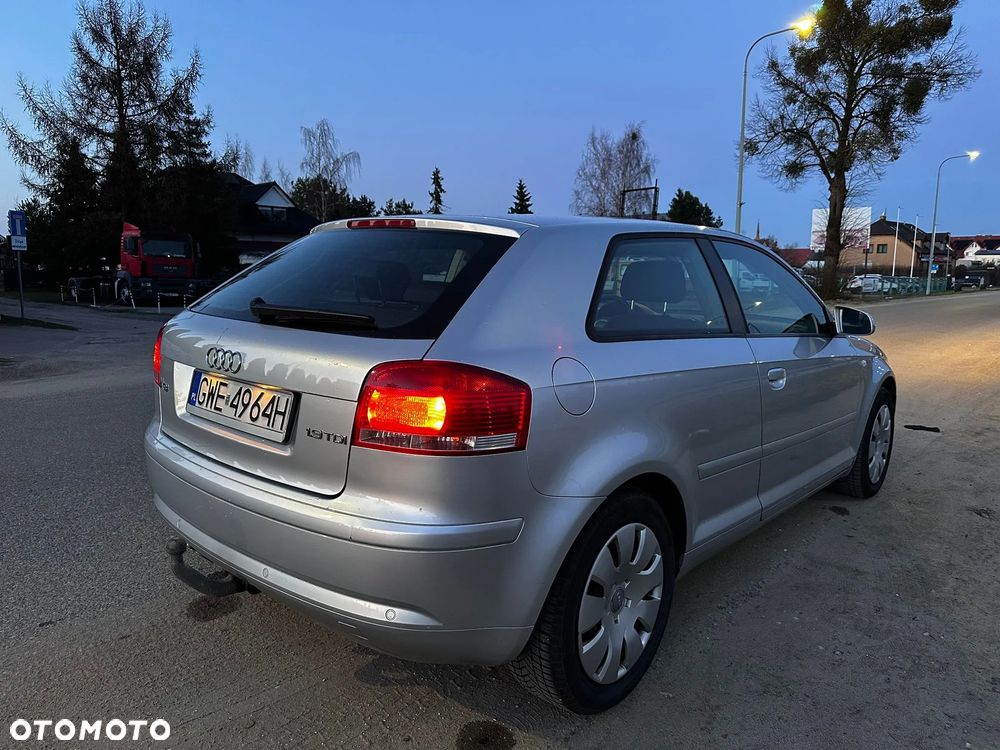 Audi A3 3-drzwiowe - 3