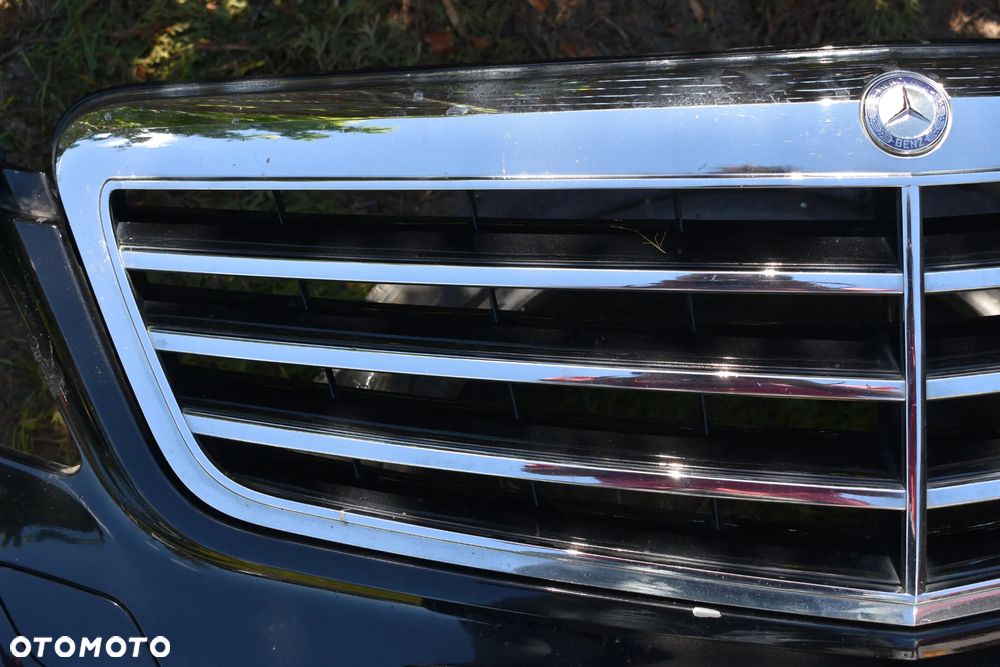 MERCEDES W212 AVANTGARDE GRIL ATRAPA PRZEDNIA GRILL ORYGINAŁ - 2