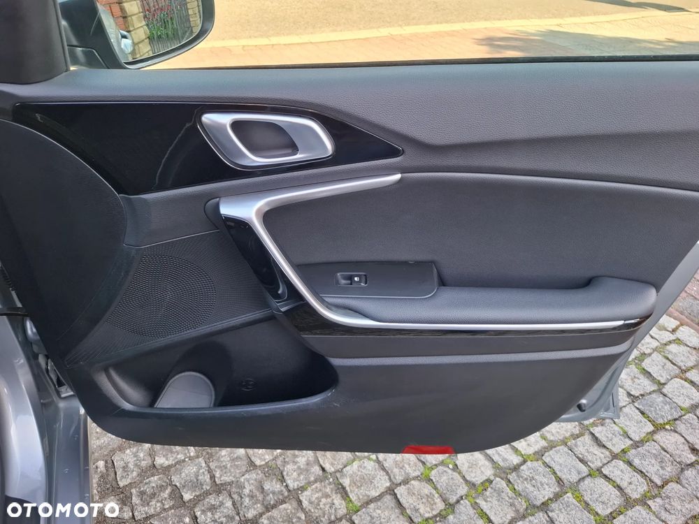 Kia Ceed 1.5 T-GDI L - 33