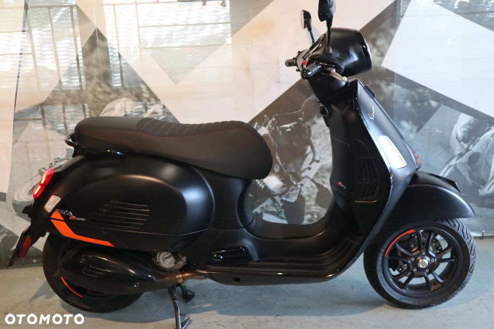 Piaggio Vespa - 15