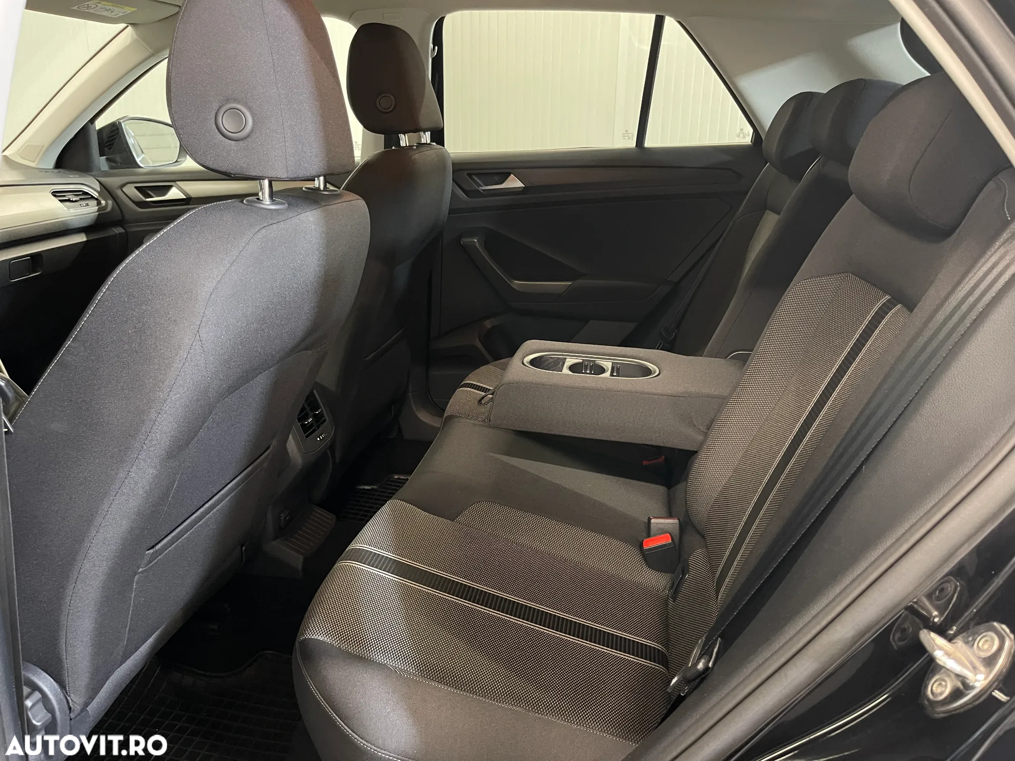 Volkswagen T-ROC 1.0 TSI Design - 11