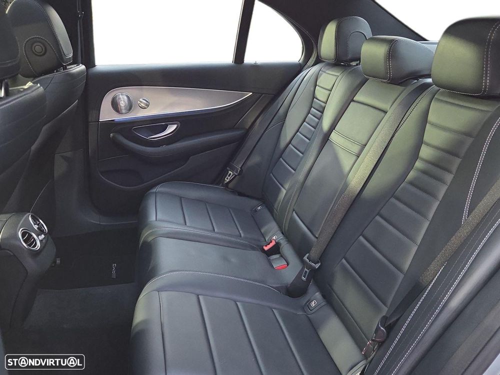 Mercedes-Benz E 220 d AMG - 24