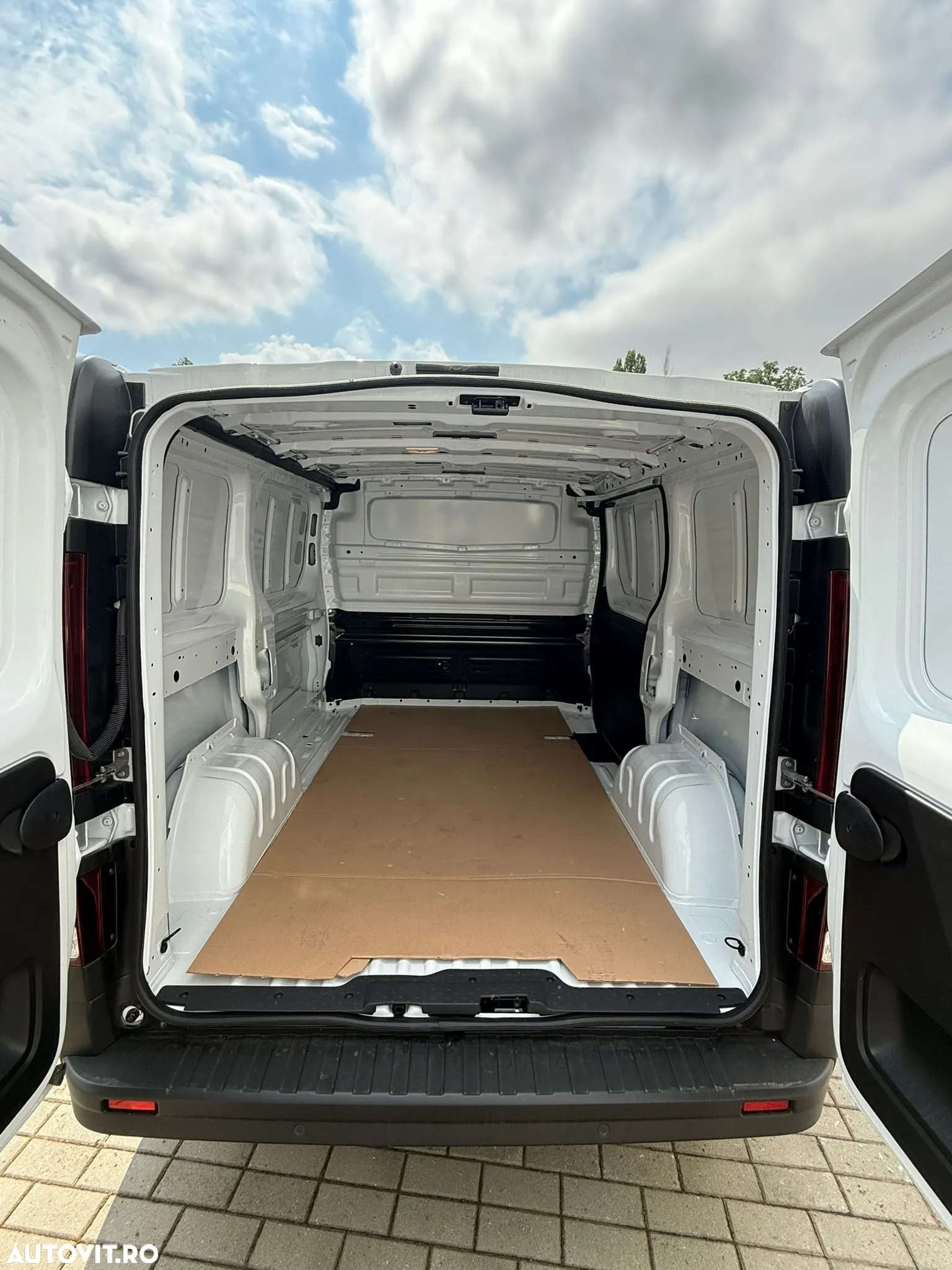 Renault Trafic - 7