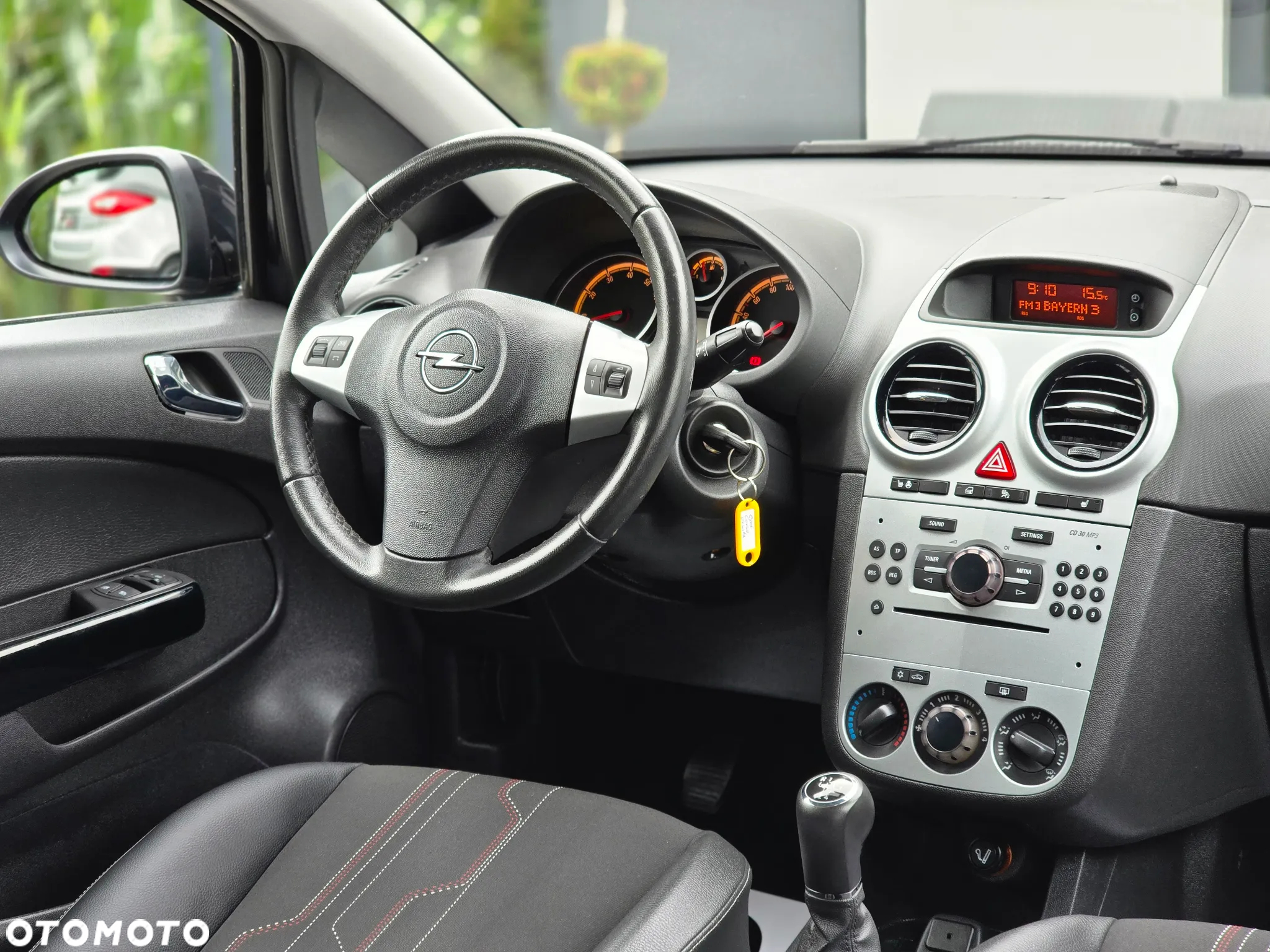 Opel Corsa 1.4 16V 150 Jahre - 26