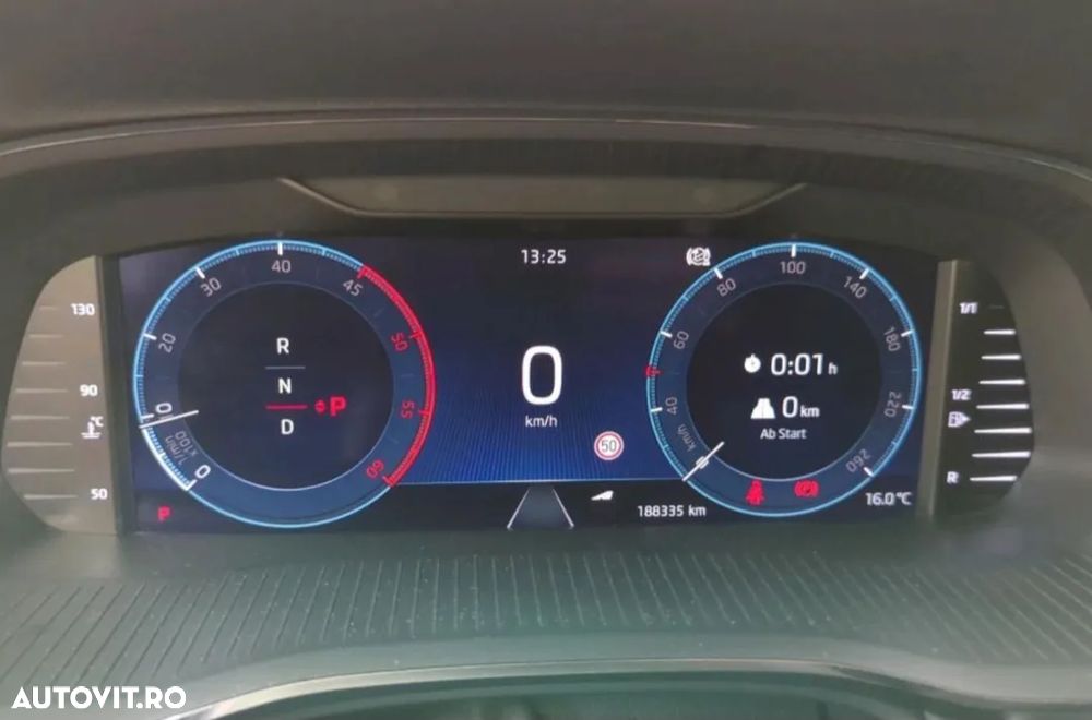 Skoda Octavia Combi 2.0 TDI DSG Style - 6