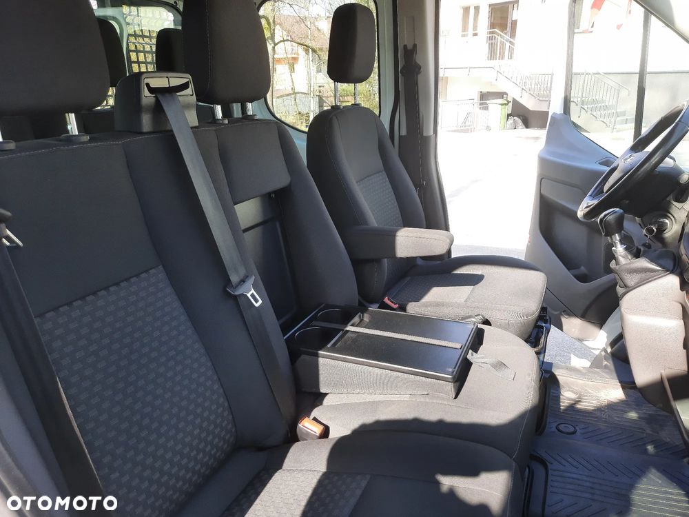 Ford TRANSIT DOKA 7osób - 16