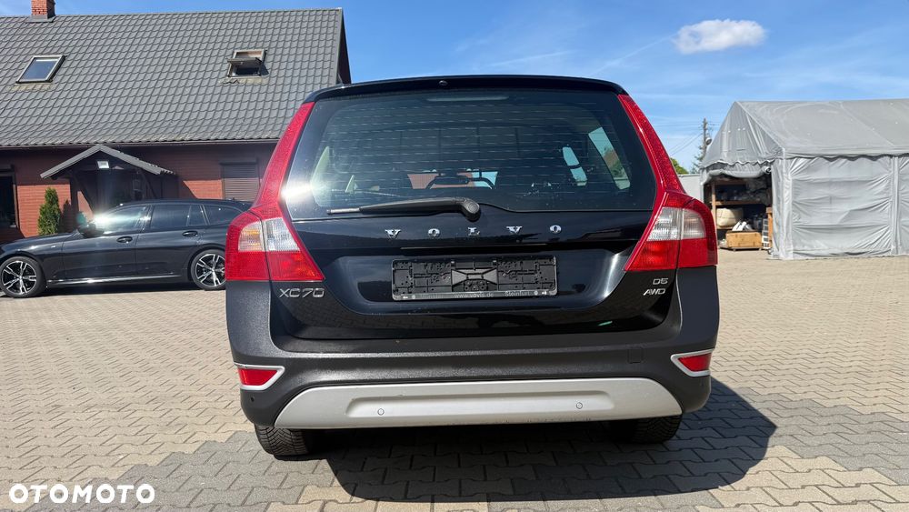 Volvo XC 70 D5 AWD Momentum - 26