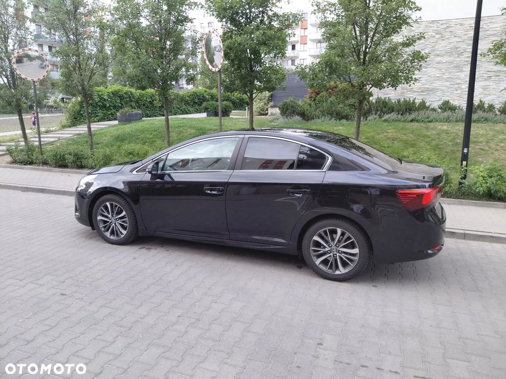 Toyota Avensis 2.0 D-4D Premium - 9