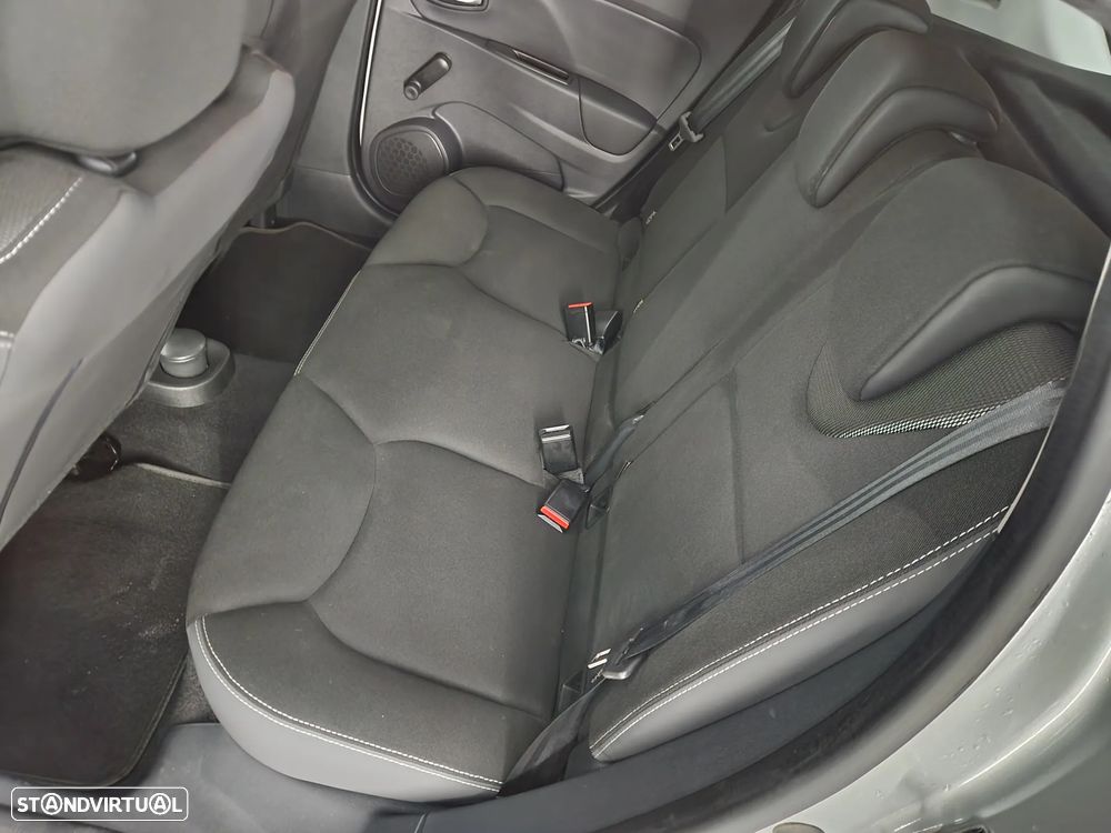 Renault Clio 1.5 dCi Limited - 12