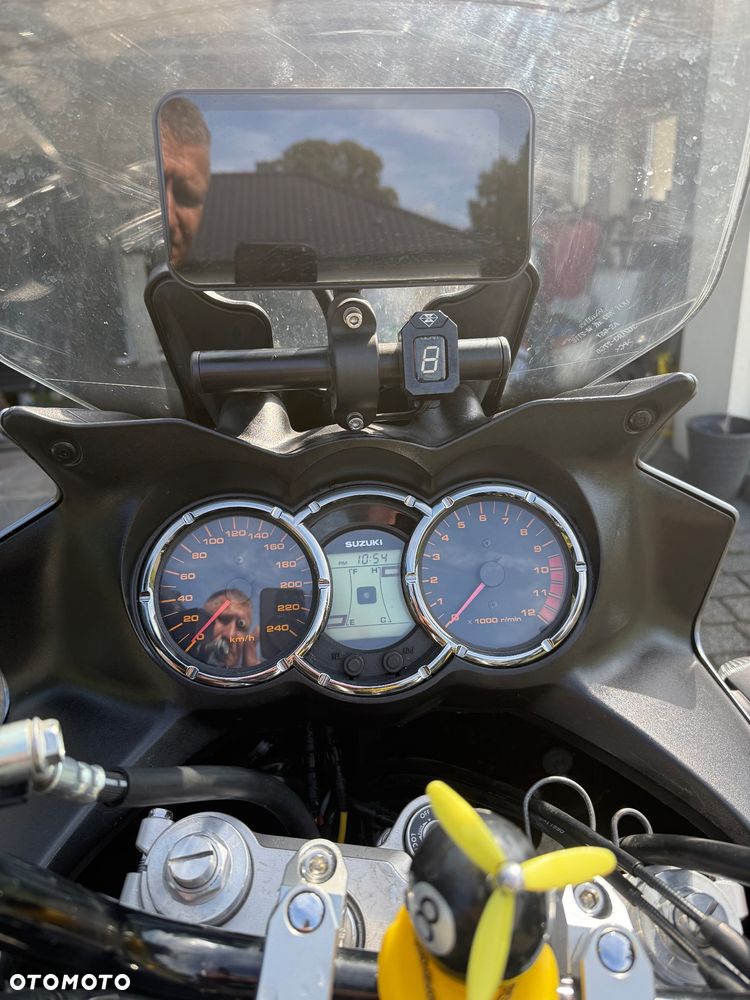 Suzuki V-STROM - 6
