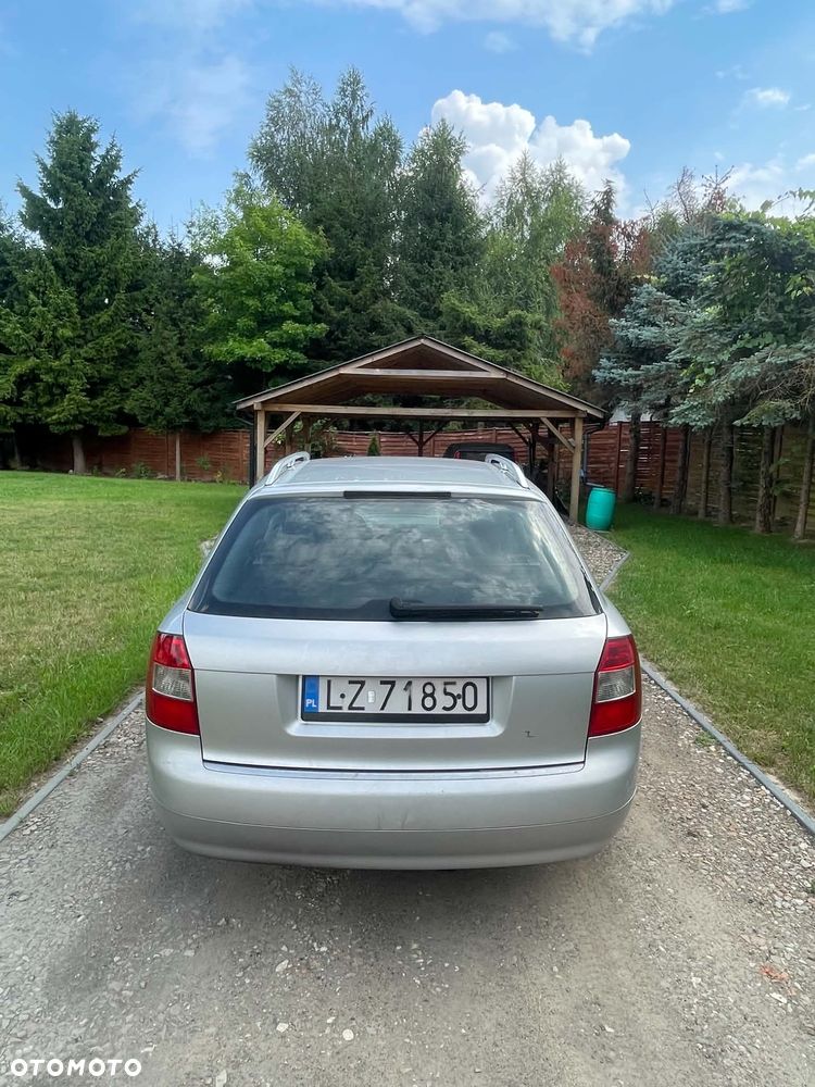 Audi A4 Avant - 2