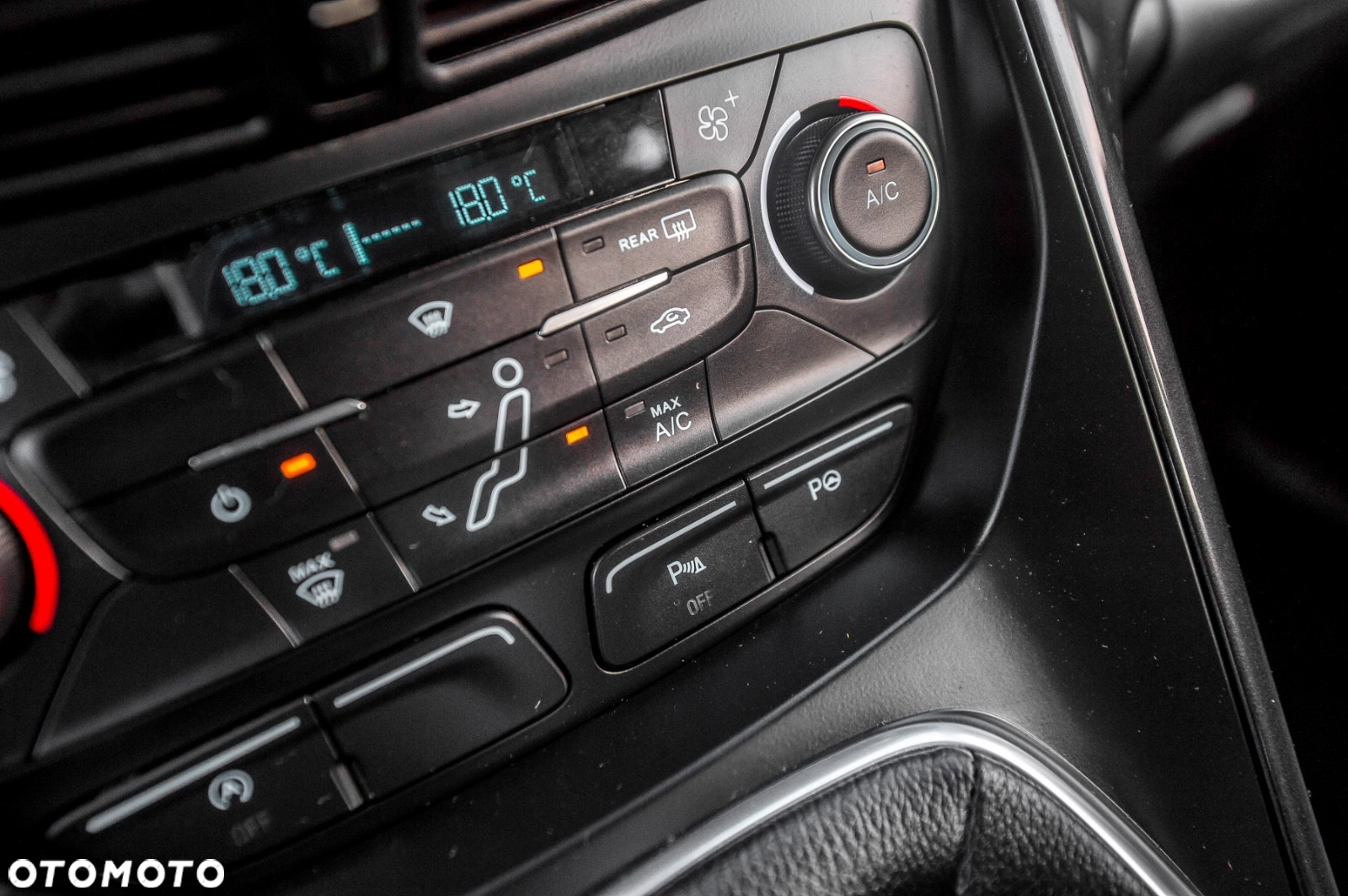 Ford C-MAX 1.5 EcoBoost Start-Stop-System Titanium - 32