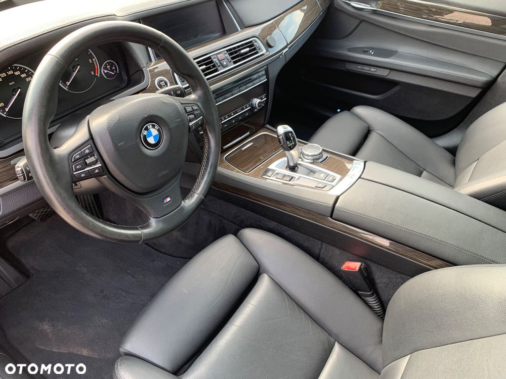 BMW Seria 7 730d - 11