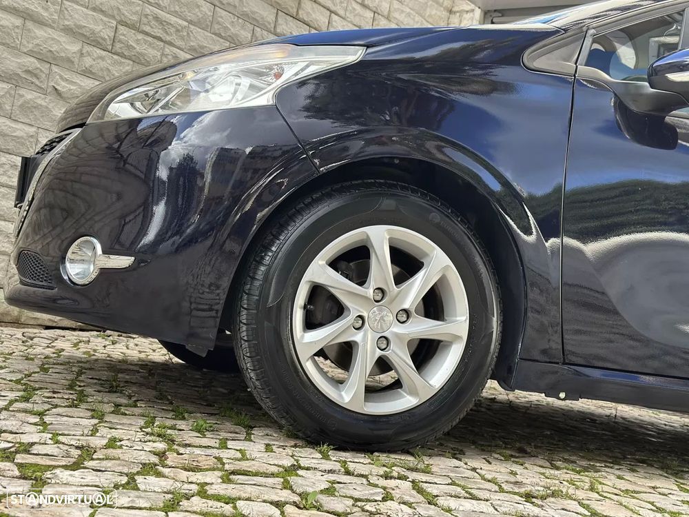 Peugeot 208 1.2 PureTech Active - 3