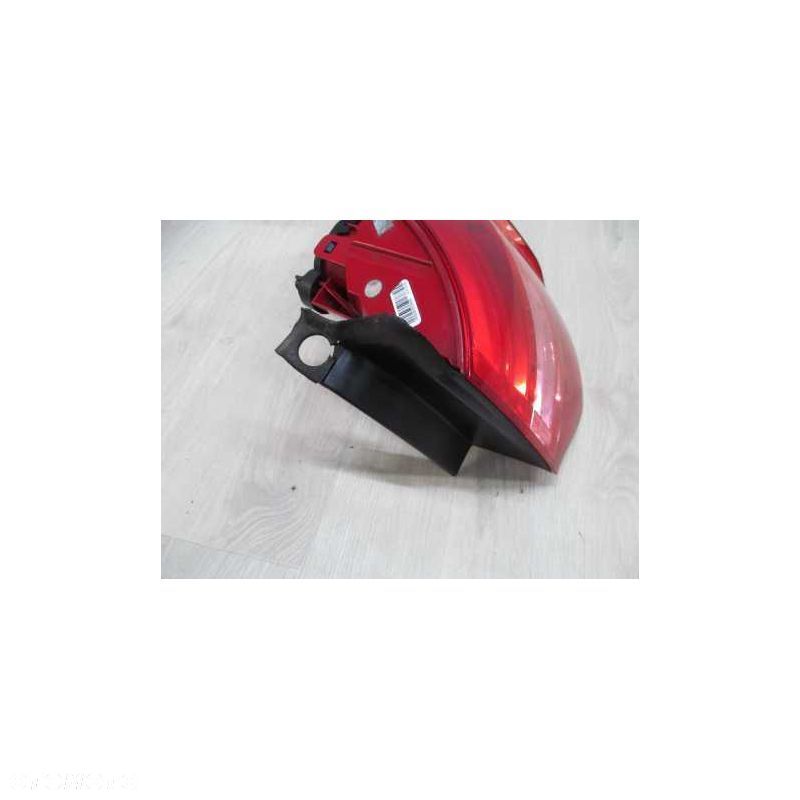 CITROEN C5 III X7 SEDAN LAMPA TYL PRAWY TYLNA 9681063680 08-17 - 9