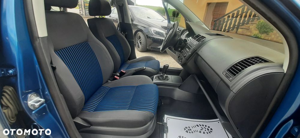 Volkswagen Polo - 35