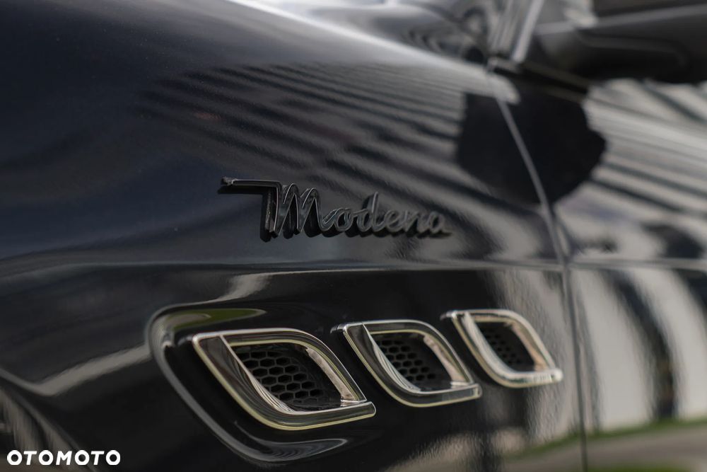 Maserati Quattroporte Modena Q4 - 13