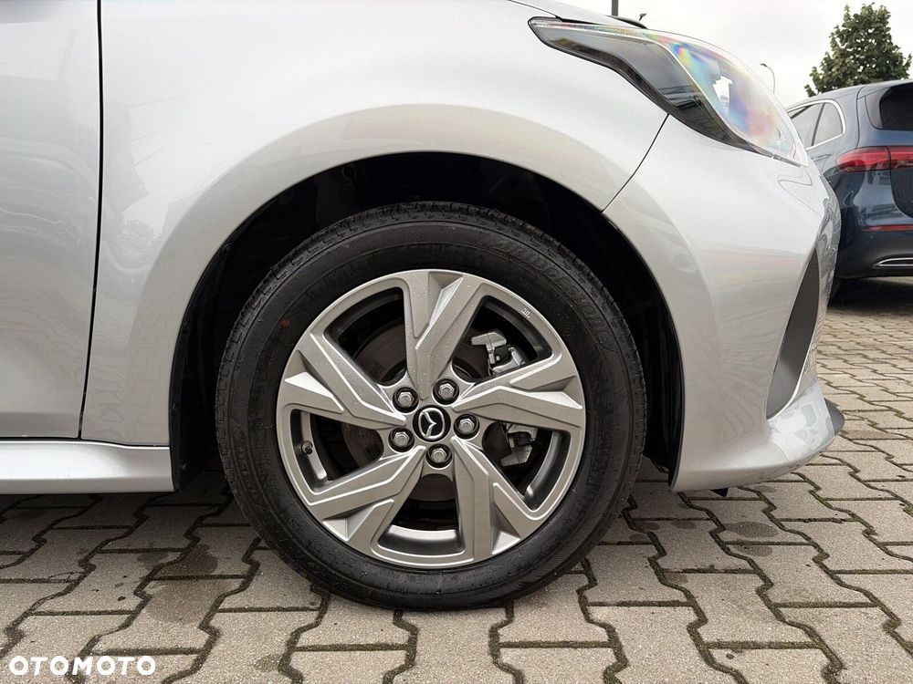 Mazda 2 - 16