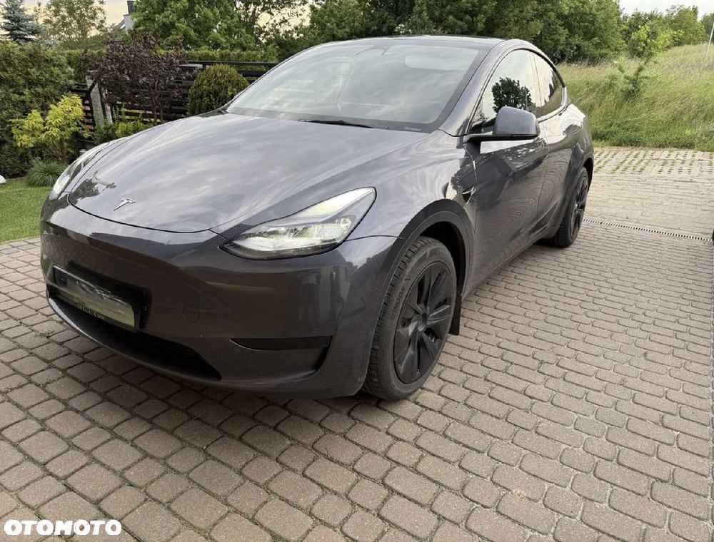 Tesla Model Y RWD - 3